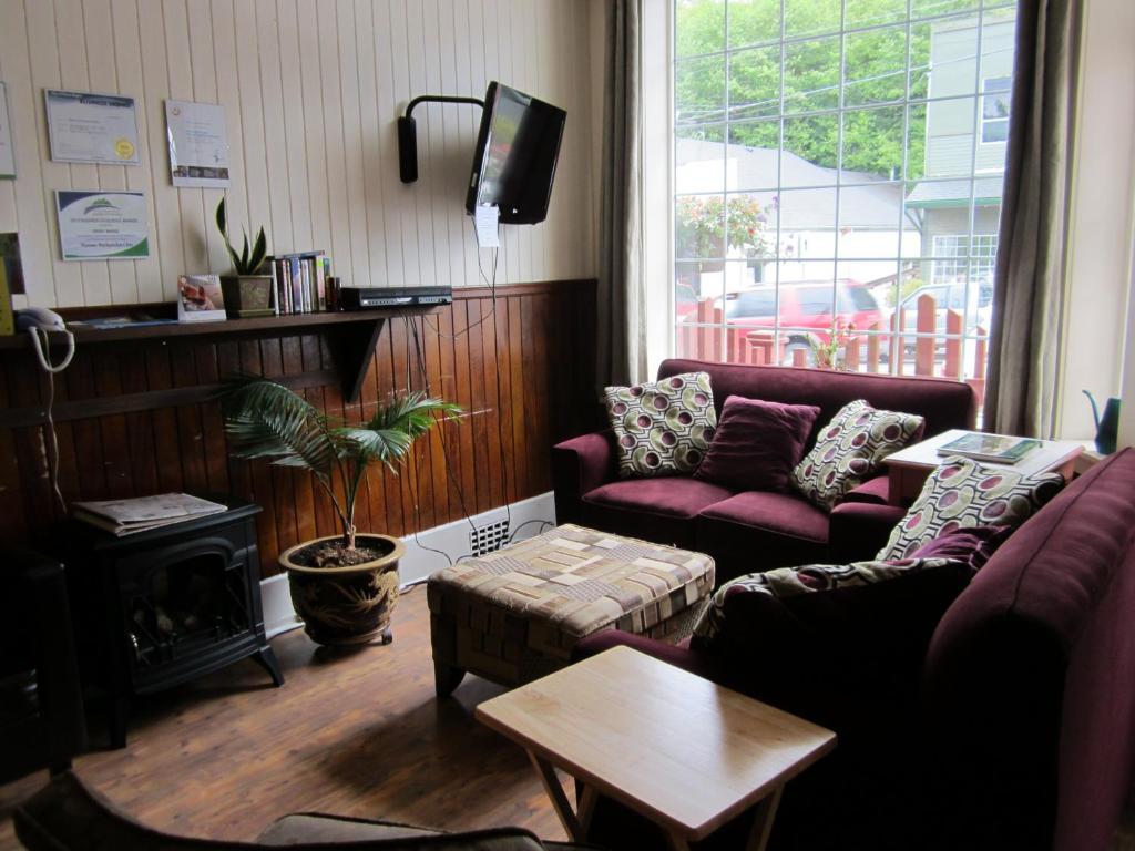 Pioneer Inns Prince Rupert Exterior foto